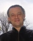 У моей сестры - потеря памяти. Она находилась на лечении в больнице, лечили арахноидит