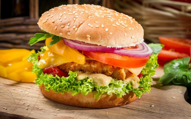 5 продуктов, которые увеличивают риск развития инсульта