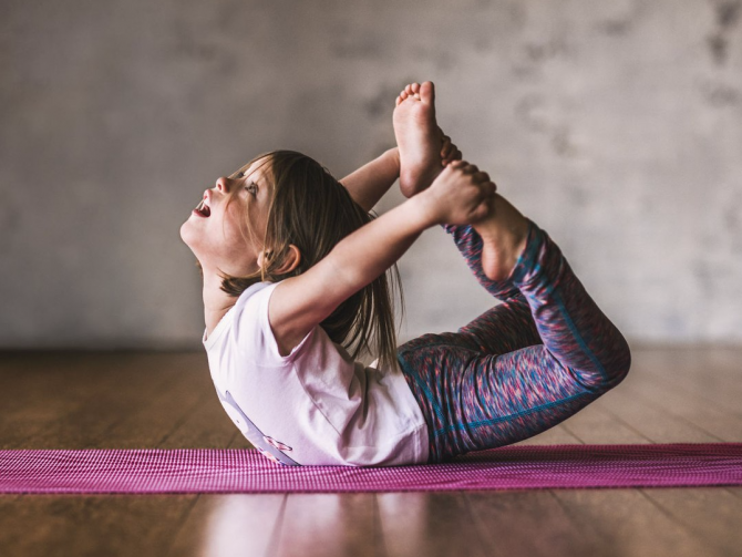 Детская йога фото Yoga Lifestyle blog